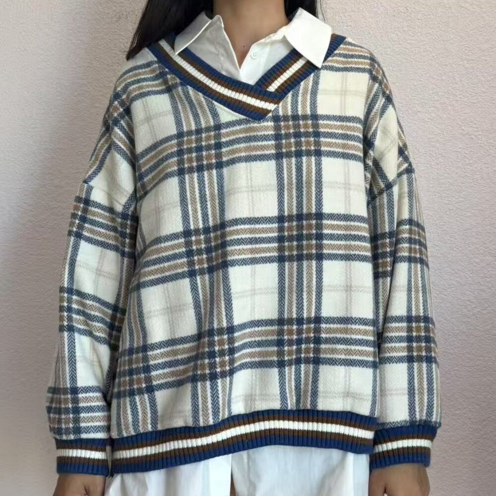 Oversized Plaid V-neck Sweater from YesStyle (One Size)